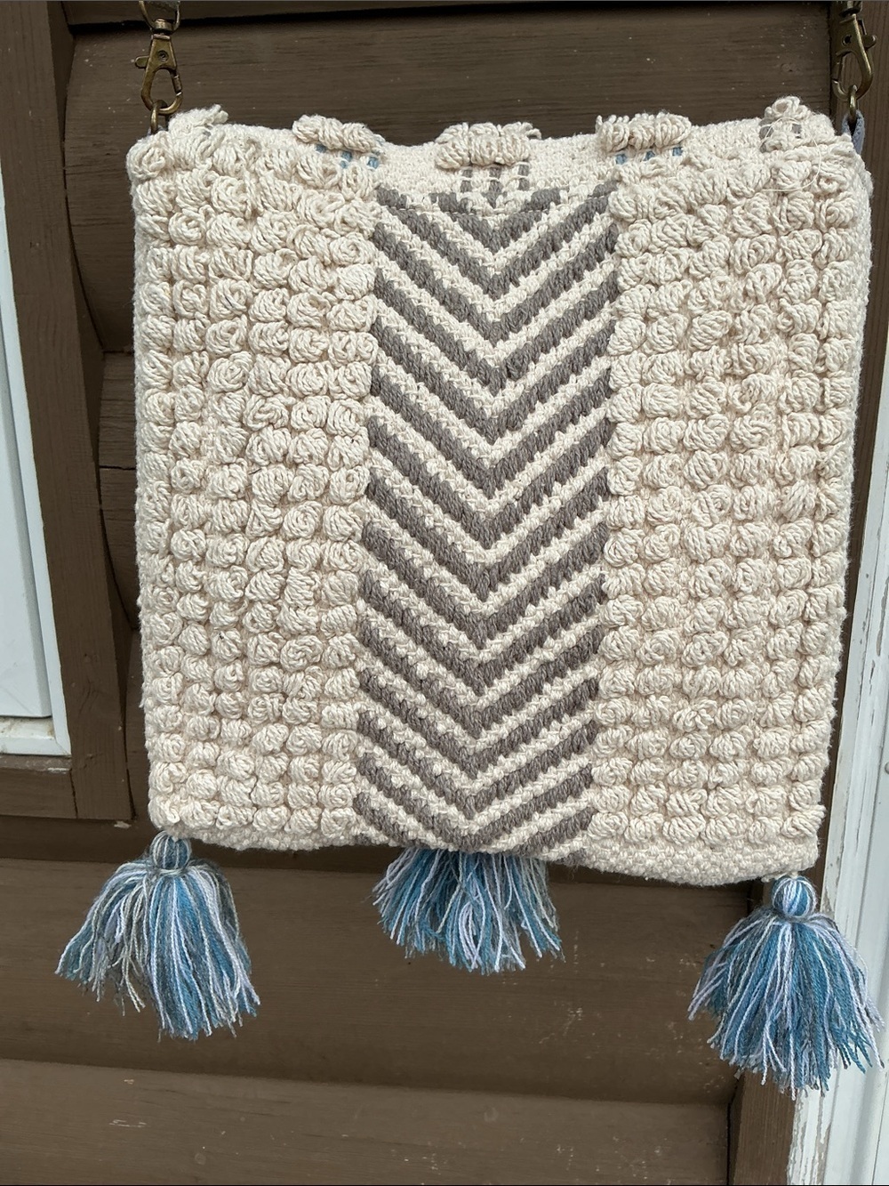 Chloe & Lex Boho Crochet Crossbody Tassel Bag Festival Coastal Cowgirl Anthro - Picture 6 of 16